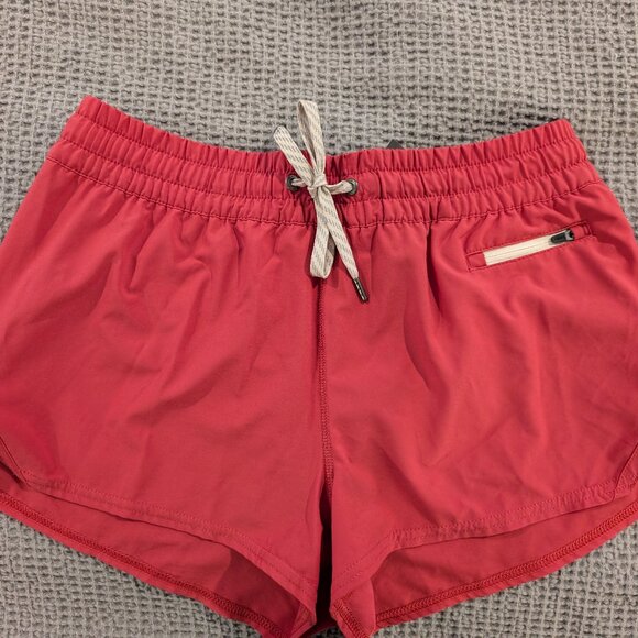 Vuori Clementine Performance Shorts - Picture 1 of 5